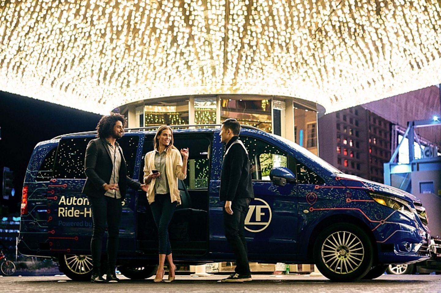 Erste Anfragen für das ZF Robo-Taxi gibt es bereits