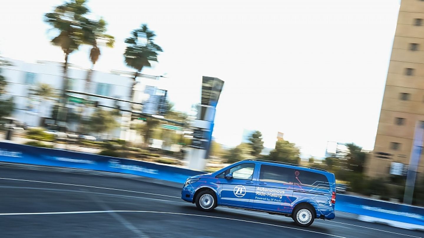 Das ZF Robo-Taxi hat eine ganze Armada von Sensoren