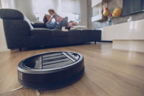 Weniger Zeit für die Hausarbeit und mehr Zeit für die schönen Dingen - das versprechen die Saugroboter.