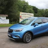 Der Mokka X ist eine große Erfolg von Opel. Der kompakte SUV ist nicht nur schick und citytauglich. Es gibt ihn auch mit Allradantrieb. Die Preise sind dann allerdings ausgewachsen.  Der 140 PS-Benziner mit 4x4 ist in der Version Innovation ab 27.235 Euro zu haben - und dann gibt es auch eine sehr üppige Ausstattung