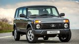 Ob Lada 4x4 oder Lada Taiga, der alte Niva ist eine Offroadlegende. Inzwischen gibt es einen Fünftürer und ein wenig Komfortausstattung, der Wagen ist aber nach wie vor ein rustikales Nutzfahrzeug. Die Preise der verschiedenen Modelle beginnen bei etwa 11.500 Euro - mehr als 15.000 Euro kann man nicht ausgeben. Dafür gibt es sogar eine Sitzheizung für Fahrer und Beifahrer, elektrisch verstellbare und heizbare Außenspiegel - sogar die Stoßfänger sind in Wagenfarbe lackiert.