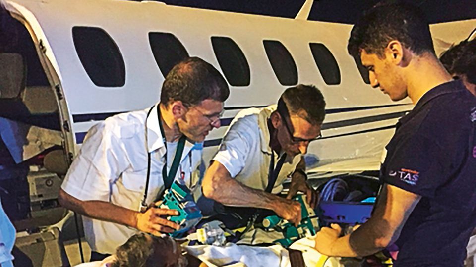 Familienschicksal: Gökhan wird von Antalya nach München geflogen Gökhan wird von Antalya nach München geflogen