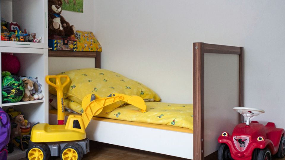 Familienschicksal: Das verwaiste Bett von Gökhan daheim in München Das verwaiste Bett von Gökhan daheim in München