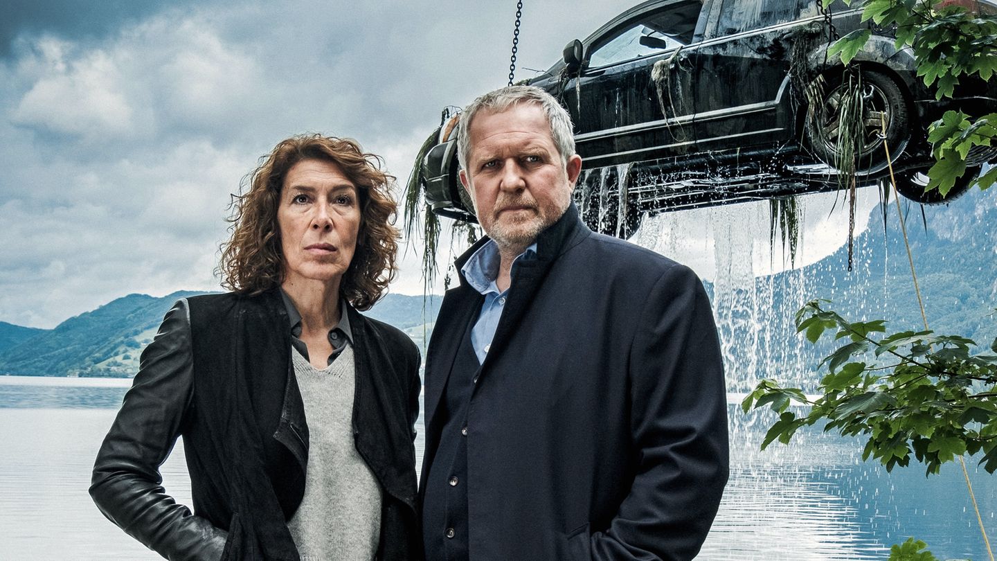 Die beiden Wiener Sonderermittler Bibi Fellner (Adele Neuhauser) und Moritz Eisner (Harald Krassnitzer) am Tatort