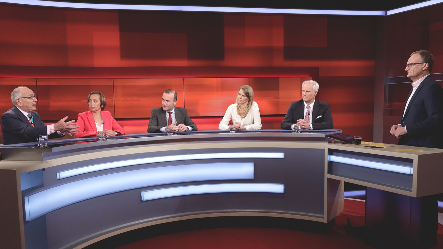 Frank Plasberg diskutiert bei "Hart aber fair" mit seinem Gästen über die anstehende Parlamentsabstimmung zum Brexit