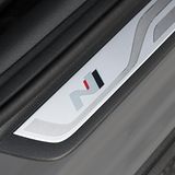 Das N im Logo des Hyundai i30 Fastback N soll eine Rennschikane andeuten