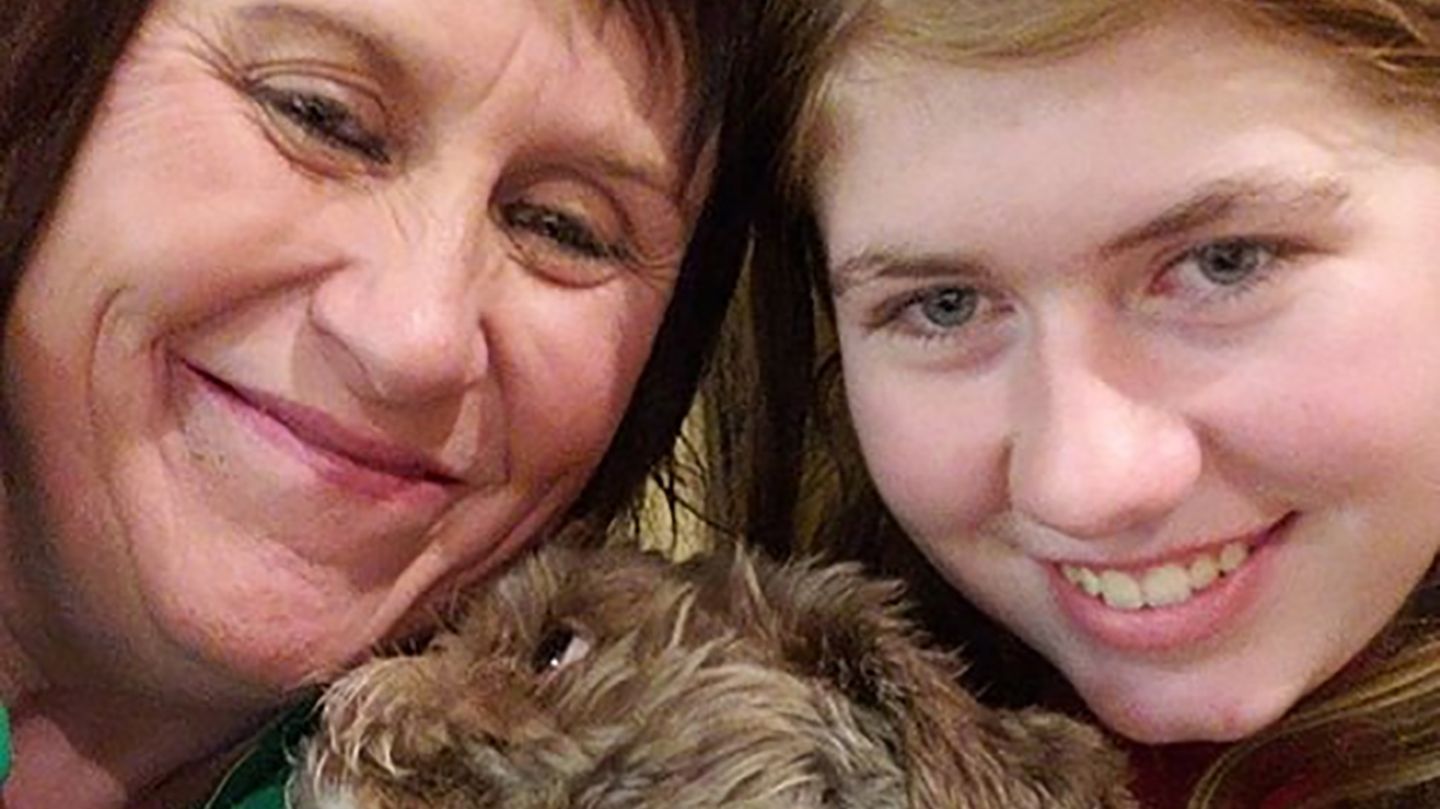 Die 13-jährige Jayme Closs (r.) mit ihrer Patentante