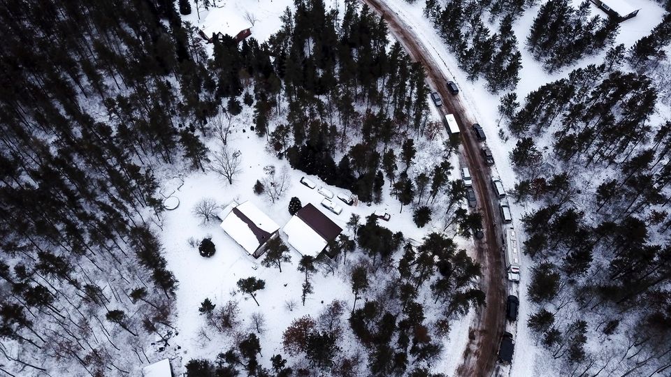 Jayme Closs Waldhütte Dieses Luftbild zeigt die Hütte, in der die 13-Jährige von ihrem Entführer festgehalten wurde