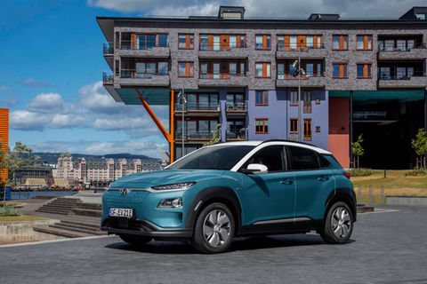 Der Hyundai Kona Electric bietet 485 Kilometer Reichweite - zum Preis der Mittelklasse. Leider muss man ein Jahr auf ihn warten.