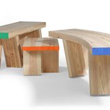 Zweiter Platz: "Bench Gang"  Das Ensemble aus drei Holzbänken von Christian Cowper kommt auf den zweiten Platz. "Es ist einfach nur Holz und Farbe, aber das Design ist pur und wirklich gut", lautet ein Jurykommentar. Mit seinen schrägen Beinen erinnerten die Bänke an "Haustiere, die einem entgegen kommen, wenn man das Zimmer betritt". 