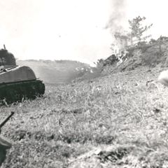 Die harten Kämpfe um Okinawa führten dazu, dass die USA die Kapitulation Japans mit dem Abwurf von Atombomben erzwingen wollten.