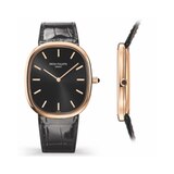 Kategorie Style      Gewinner: Ellipse d'Or von Patek Philippe  Das vor genau 50 Jahren entwickelte Modell war inspiriert vom Prinzip des "goldenen Schnittes" in Kunst und Architektur. Diese neue Designvariante aus Roségold und Ebenholzschwarz dürfte ebenso zeitlos schön bleiben.  Das sagt die Jury: "Behutsam neu gestalteter Klassiker von beeindruckend zeitloser Eleganz und stimmiger Proportion bis zum letzten Indize. Auch für Frauen durchaus interessant und überdies ein Symbol für Luxus als Zusammenspiel von Reduktion und Wertigkeit."  Basisdaten (Auszug): Roségold (Gehäuse), Abmessungen: 34,5 x 39,5mm, wasserdicht bis 30m, 48 Stunden Gangreserve.  Preis: circa 27.750 Euro.