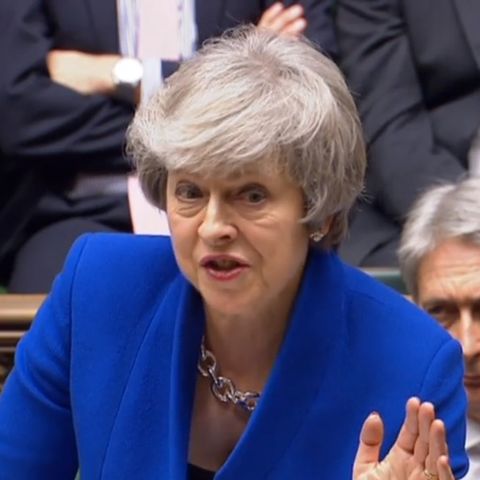 May machte nach ihrem Sieg sogleich Gesprächsangebote an die Liberalen und schottische SNP