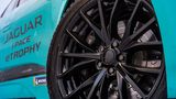 Auch die Bremsanlage Jaguar I-Pace eTrophy ist größer als beim normalen Elektromobil