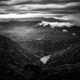Der Fluss Coangos fräst sich durch die Berge in der umkämpften Zone der Provinz Morona-Santiago. Hier liegen viele Landminen