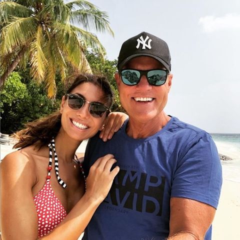 Dieter Bohlen und Freundin Carina Walz im Urlaub am Strand
