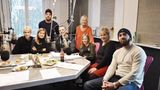 Die "Fünf Freunde"-Familie: Alexandra Garcia, Theresa Underberg, Jannik Endemann, Gordon Piedesack, Körting, Gaststar Lina, Maud Ackermann und Ivo Möller