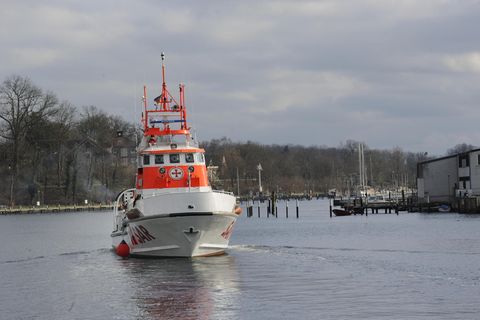 Rettungsschiff "Hans Hackmack" auf der Ostsee