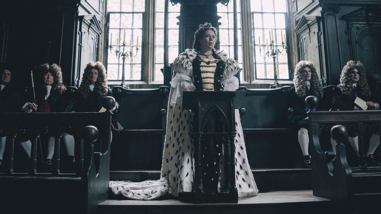 Olivia Colman in "The Favourite"
