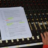 Eine Drehbuchseite, zu der Körting sich für die Aufnahmen Notizen wie "leise" oder "Grübeln" geschrieben hat