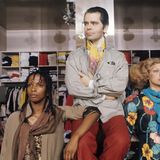 1963 wechselte Lagerfeld als künstlerischer Direktor zu Chloé und konnte sich dort kreativ austoben - bis er das Modehaus 1978 nach Streitigkeiten mit den Eigentümern verließ.