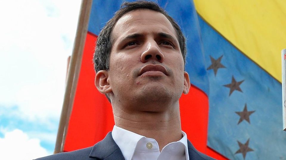 Venezuelas Parlamentspräsident Juan Guaidó bei einer Demonstration gegen Präsident Nicolás Maduro in Caracas Venezuelas Parlamentspräsident Juan Guaidó bei einer Demonstration gegen Präsident Nicolás Maduro in Caracas