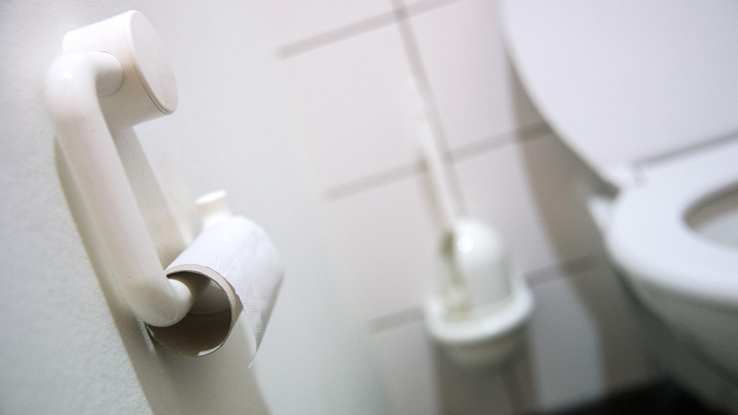 In Indien hat ein Mann Leichenteile die Toilette heruntergespült (Symbolbild)