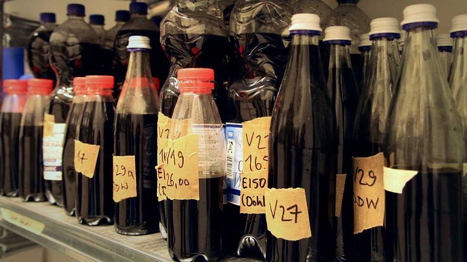 FINK Cola Hamburg Die Versuche des Hamburger Start-Ups Community Cola