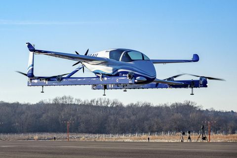 Das von einer Boeing-Tochterfirma entwickelte "Passenger Air Vehicle" (POV) beim Schwebeflug in Virginia