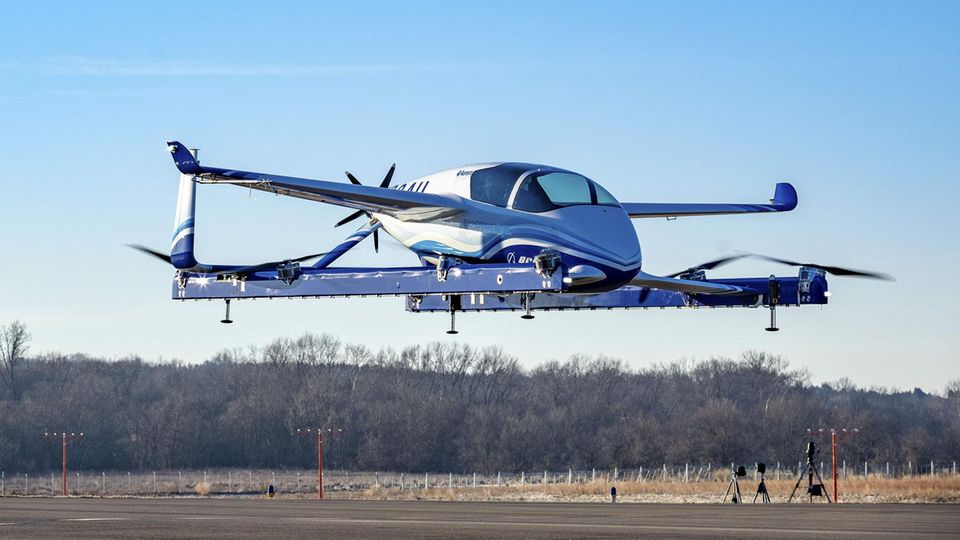 Das von einer Boeing-Tochterfirma entwickelte "Passenger Air Vehicle" (POV) beim Schwebeflug in Virginia