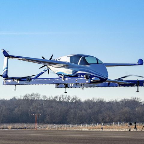 Das von einer Boeing-Tochterfirma entwickelte "Passenger Air Vehicle" (POV) beim Schwebeflug in Virginia