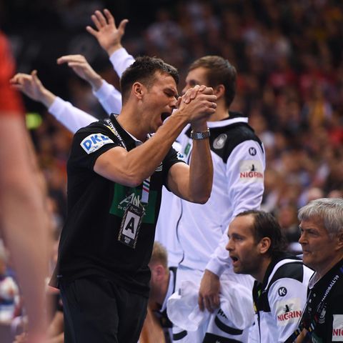 Handball-Nationaltrainer Christian Prokop beim Halbfinalspiel