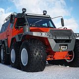 Der Avoros Shaman 8X8  ist gewaltig und passt in keine Parklücke.