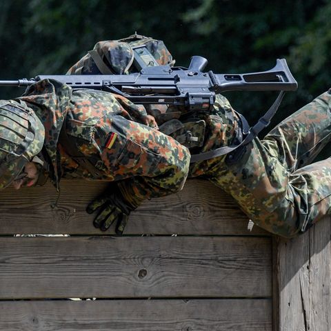 Bundeswehr-Soldat bei der Gefechtsausbildung