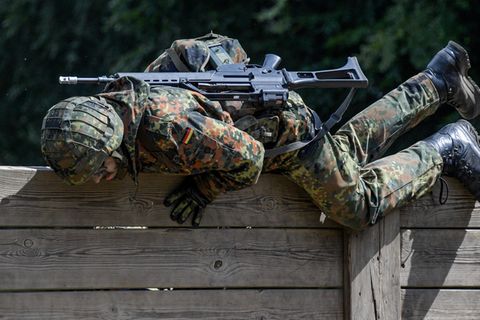 Bundeswehr-Soldat bei der Gefechtsausbildung