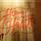 Wandspruch im Flur: Mitglieder der Designer-Gruppe "Mamastudio" haben das Hotel Autor Rooms gegründet