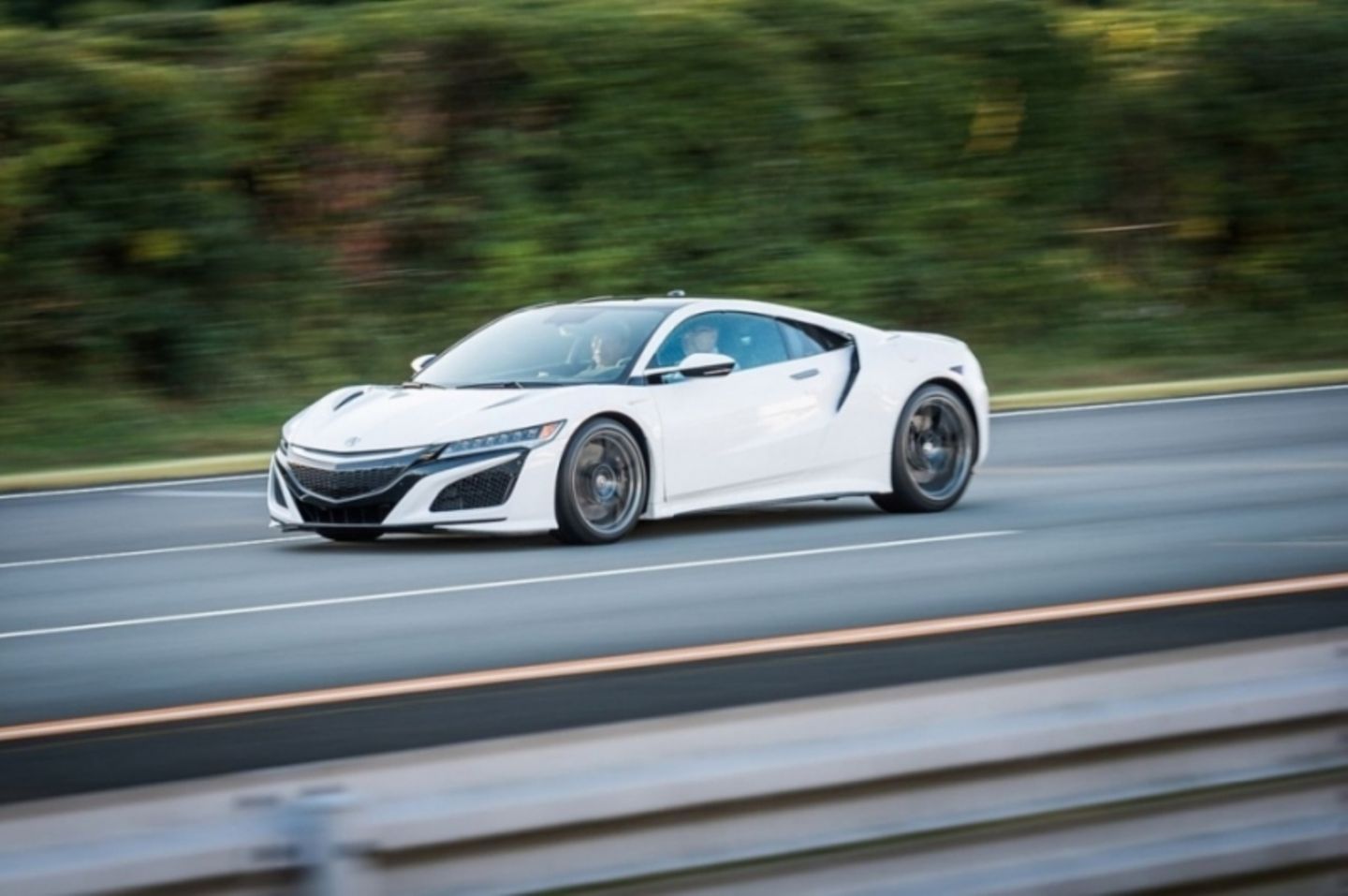 Honda NSX 2015 - ohne Ladefunktion