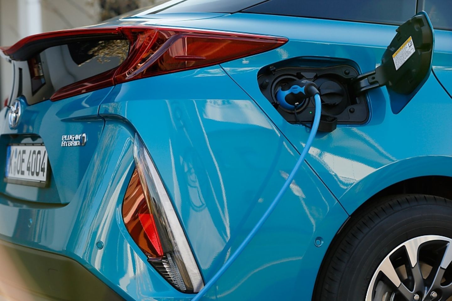 Toyota Prius PHEV