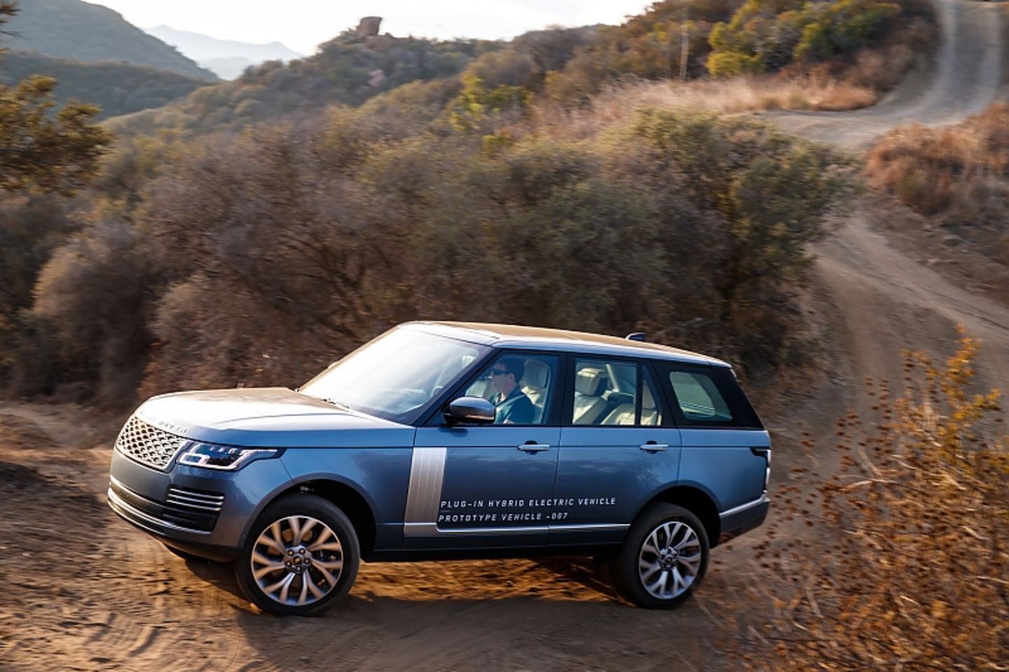 Range Rover P400e Plug-In-Hybrid