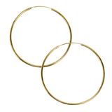 Date-Outfit: Goldene Creolen von Asos