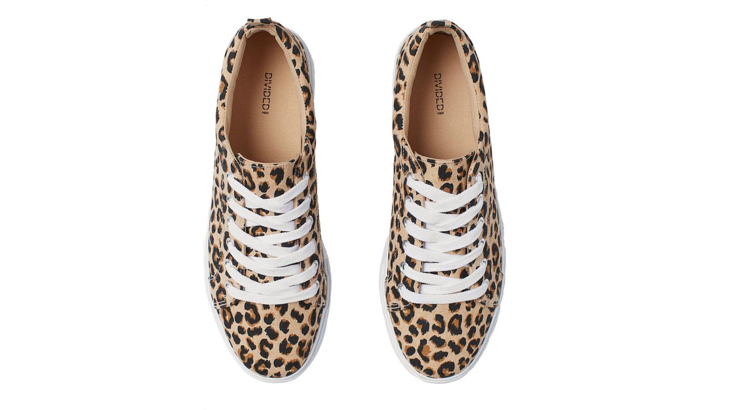 Date-Outfit: Leo-Sneakers von H&M Date-Outfit: Leo-Sneakers von H&M