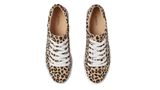 Date-Outfit: Leo-Sneakers von H&M