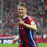 6. Bastian Schweinsteiger - der Fußballgott  Sein Standing haben wir anlässlich des Abschiedsspiels 2018 bereits hier verewigt.