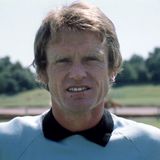 16. Sepp Maier - der Spaßvogel  Miasanrot.de schreibt über ihn: "Sein Torwartspiel machte ihn weltberühmt. Die Katze von Anzing, wie er in Anlehnung an seine frühere Turner-Ausbildung und seine grazilen Bewegungen genannt wurde, hatte ihre Stärken auf der Linie und im Stellungsspiel, aber auch in der Strafraumbeherrschung. Das Ziel von Maier war es, Bälle nicht nur einfach weg zu fausten, sondern sie zu fangen." Er ist mit 472 Spielen in der Bundesliga der Rekordspieler der Bayern.