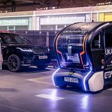 Beim Jaguar Land Rover-Konzeptfahrzeug sind virtuelle Balken das Kommunikationsmittel