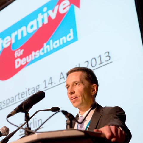 Bernd Lucke auf dem AfD-Gründungsparteitag 2013