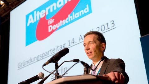 Bernd Lucke auf dem AfD-Gründungsparteitag 2013