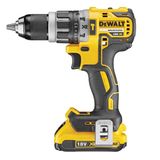Testsieger Schlagschrauber  Dewalt DCD796 D2-Qw  Preis: 245 Euro  Note: gut (1,9)  Das Gerät von Dewalt bohrt selbst in Beton zügig. Mit nur  1,6 Kilogramm ist das Gerät auch nicht allzu schwer.