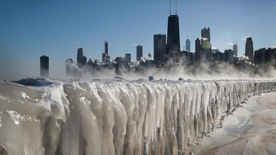 Die Kältewelle hat Chicago und den Lake Michigan im Griff