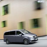 Die Mercedes V-Klasse hat jetzt auch adaptives Fernlicht